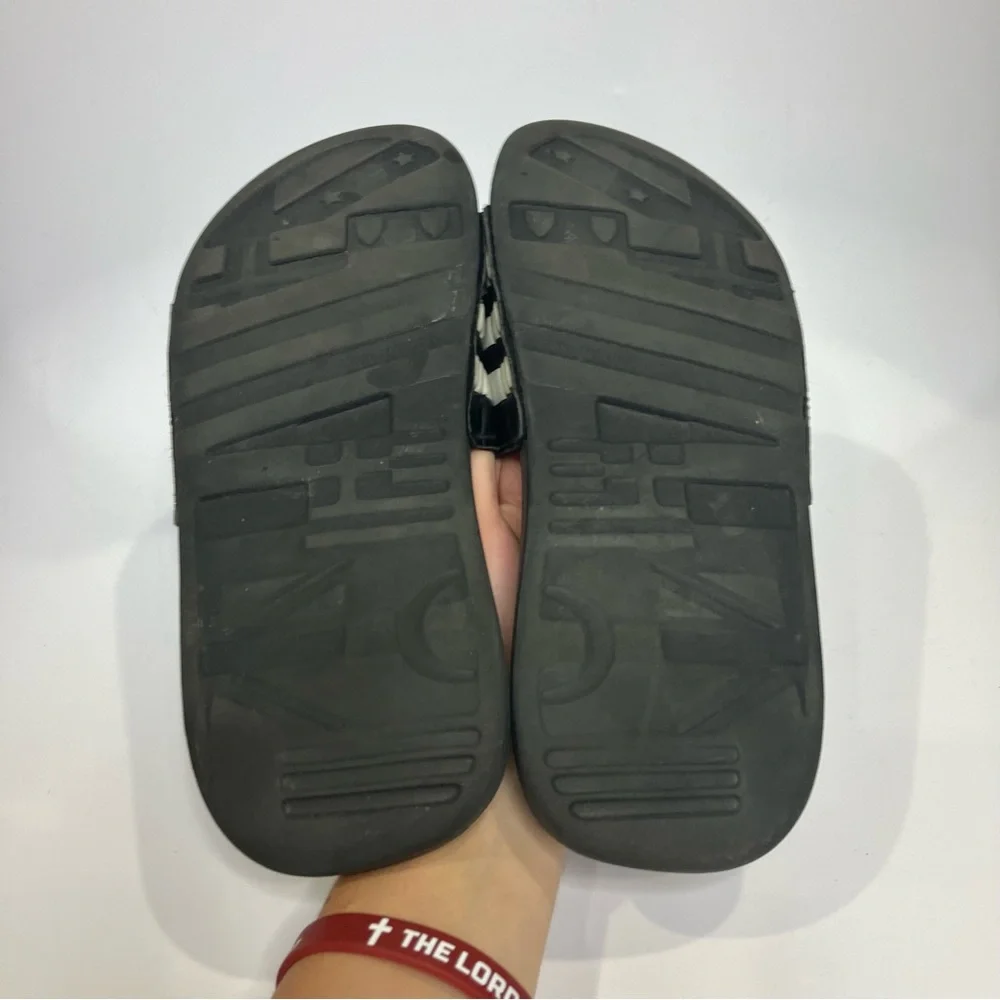 Adidas Adissage slides sandals black white‎ mens size 9 casual athleisure